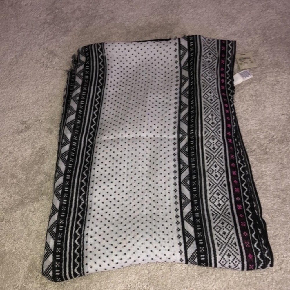 American Eagle Outfitters Scarf black white‎ pink